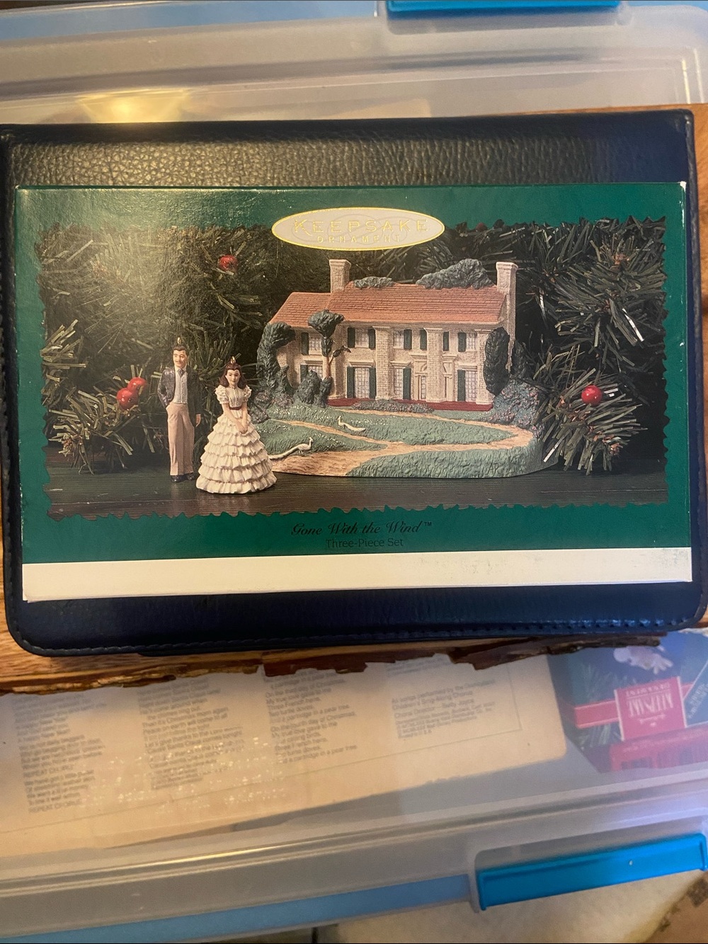 Hallmark 60th Anniversary Gone With the Wind Collector Ornament Set